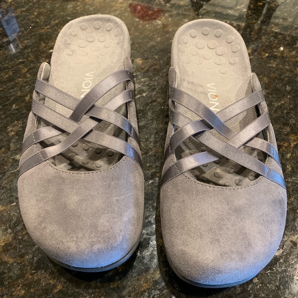 Gray mules